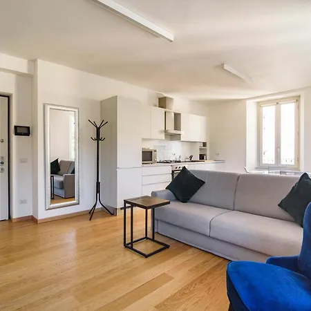 Duomo Free Parking And Private Terrace Apartment