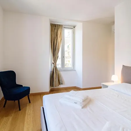 Duomo Free Parking And Private Terrace Apartment