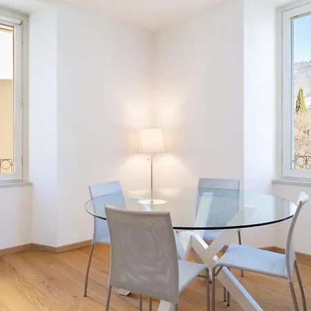 Duomo Free Parking And Private Terrace Como